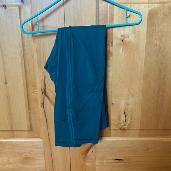Lululemon leggings women’s size 8 - Picture 1 of 5